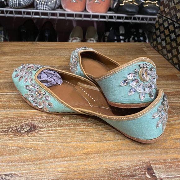 Teal Juttis - Picture 7 of 8